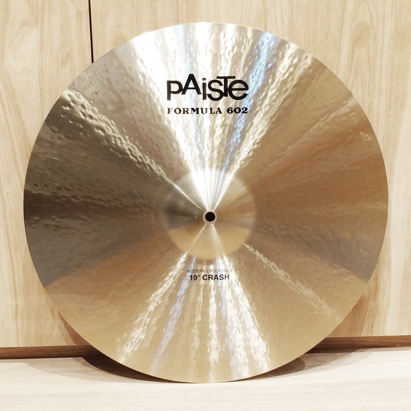 PAiSTe Formula 602 Modern Essentials Crash 19の画像